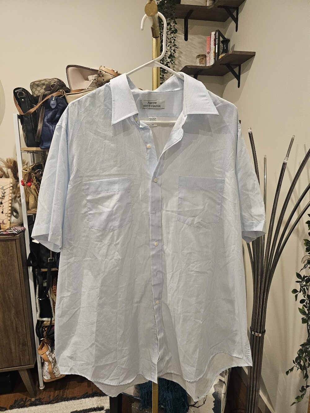 Vintagr Arrow Light Blue Short Sleeve Button-Down Shirt